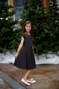 Reese Twirl B&W Stripe