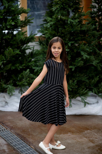 Reese Twirl B&W Stripe