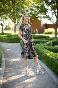 April Dress Palm
