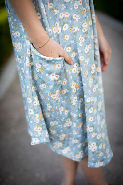 Mini April Blue Daisy