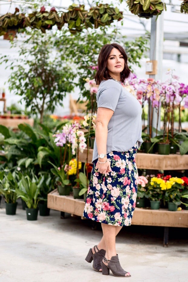 Pencil Skirt Navy Floral – london bridges clothing